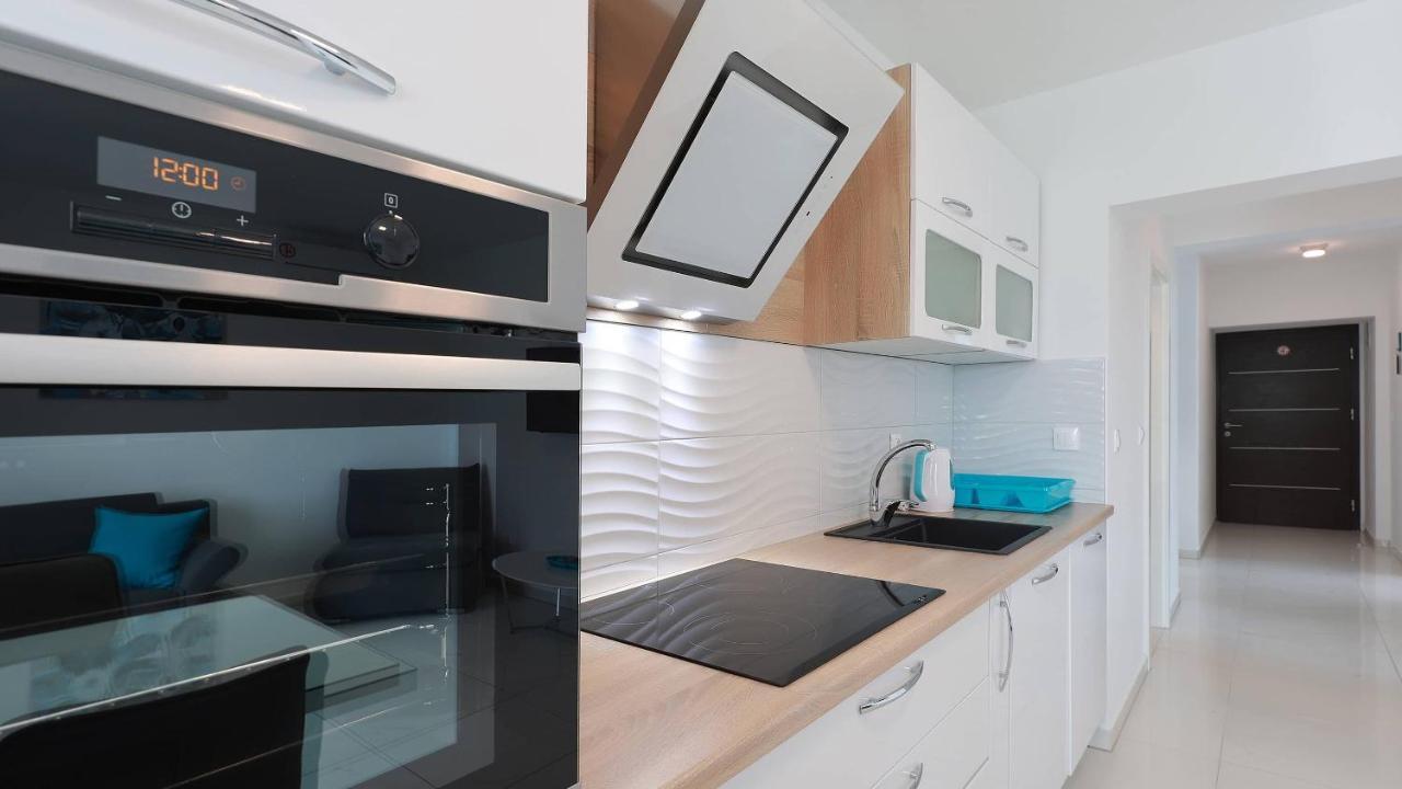 Apartmani "Villa Barbara" Новаля Екстериор снимка