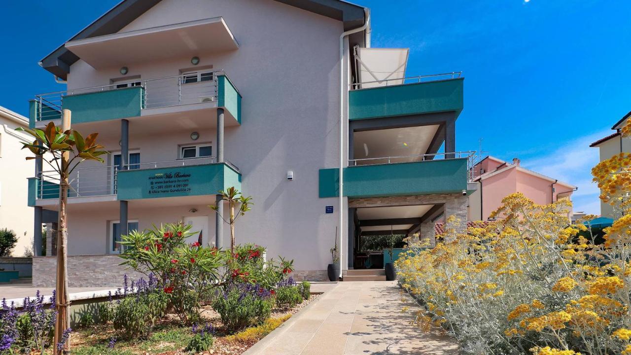 Apartmani "Villa Barbara" Новаля Екстериор снимка