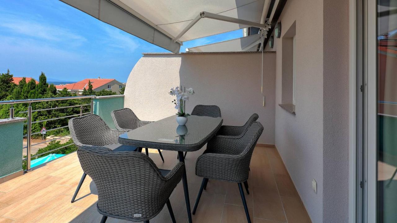 Apartmani "Villa Barbara" Новаля Екстериор снимка