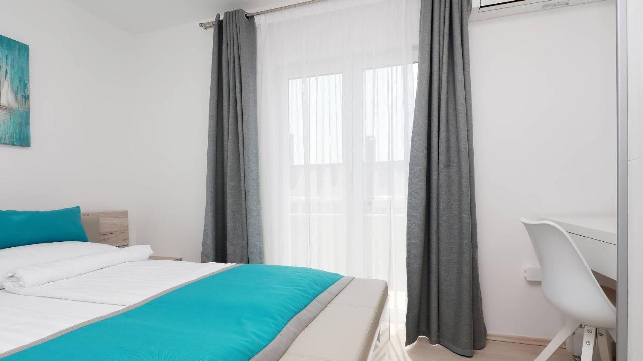 Apartmani "Villa Barbara" Новаля Екстериор снимка